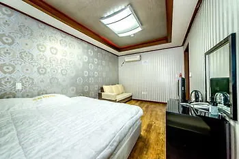 Gukje Hotel Jeju